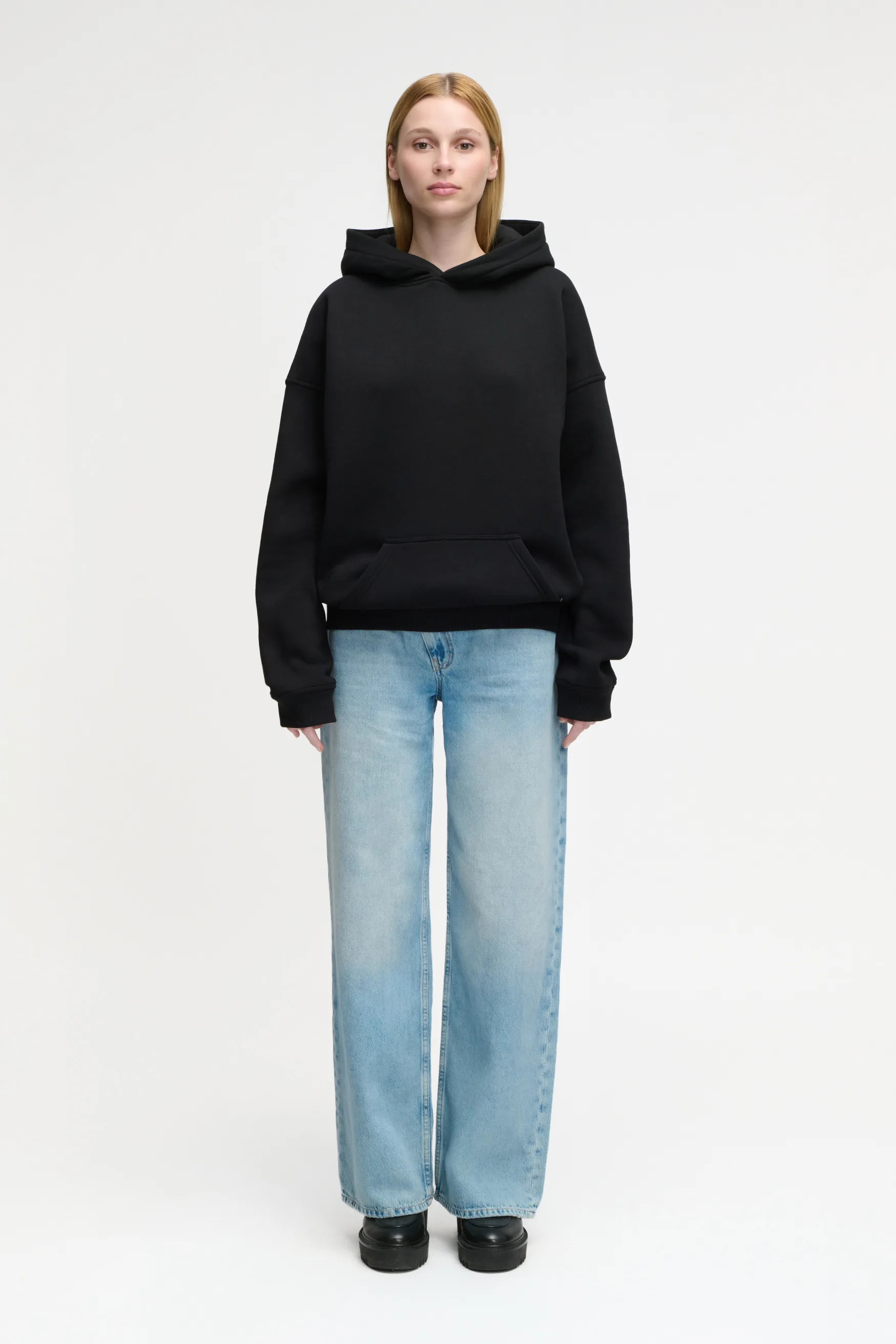 Astro Hoodie Midnight Black